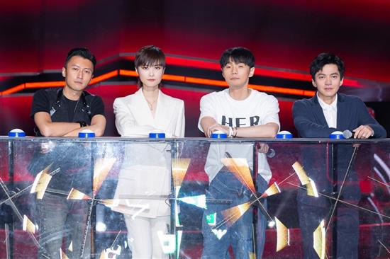 今年的导师阵容，左起：谢霆锋、李宇春、李荣浩、李健